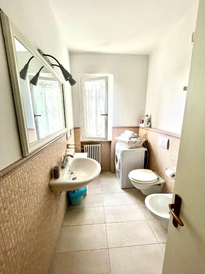 Your Familyapartment In Сирмионе Экстерьер фото