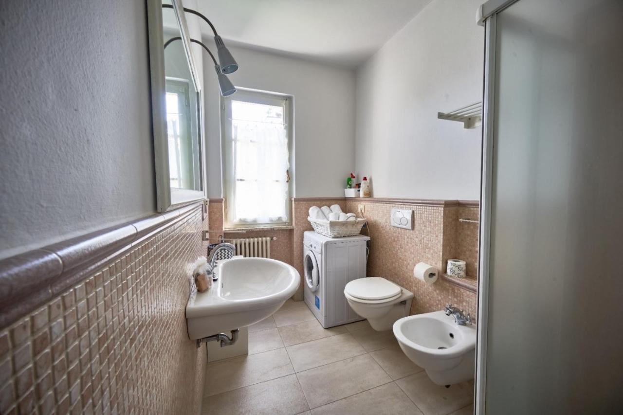 Your Familyapartment In Сирмионе Экстерьер фото